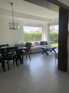 Villa Hyde Park - Image 2